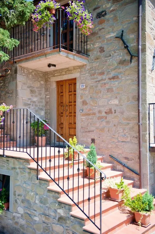 Cozy House In Caprese Michelangelo With Private Pool Villa